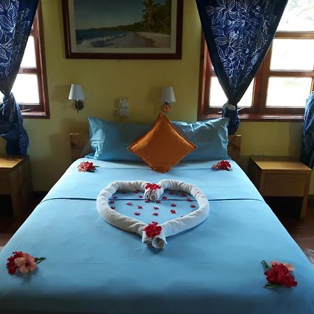Paradise Flycatcher'S Lodge La Digue Exteriör bild