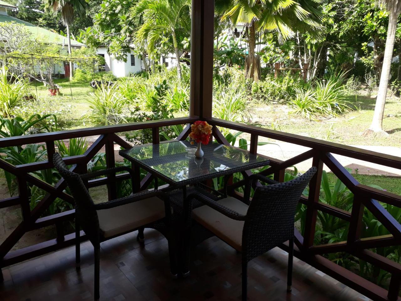 Paradise Flycatcher'S Lodge La Digue Exteriör bild
